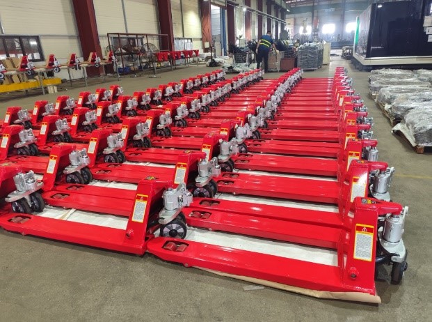Hand pallet truck assembly area 1.jpg